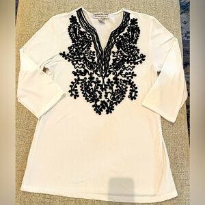 Lauren Michelle white tunic with black embellishment